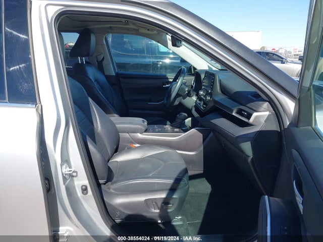Toyota Highlander Xle 2022 5TDGZRAH5NS538937 Image 5
