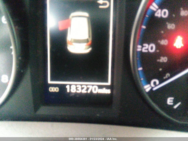 Toyota Rav4 Xle 2018 2T3WFREVXJW469403 Image 15