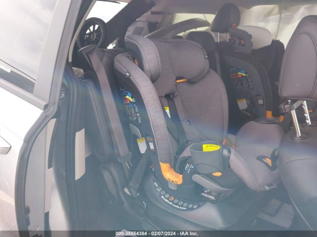 KNDNB4H34N6173353 KIA Carnival Mpv Lx Seat Package