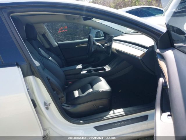 2021 TESLA MODEL 3 5YJ3E1EB6MF051007 Photo 4