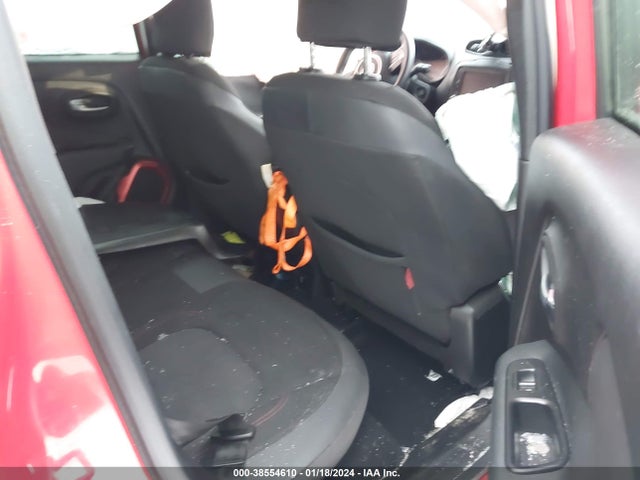 2015 JEEP RENEGADE TRAILHAWK VIN: ZACCJBCT6FPB30170
