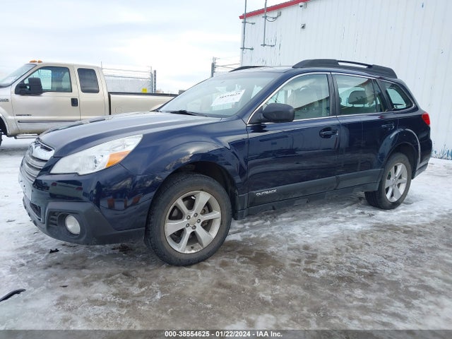 Subaru Outback 2.5i 2014 4S4BRCAC9E3253456 Image 2