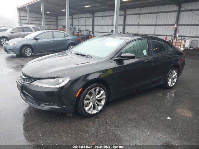 Chrysler 200 S 2015 1C3CCCBG3FN515767 Image 2