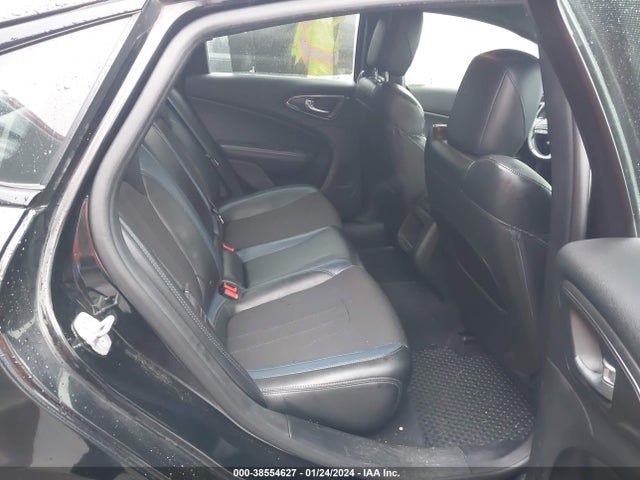 Chrysler 200 S 2015 1C3CCCBG3FN515767 Image 8