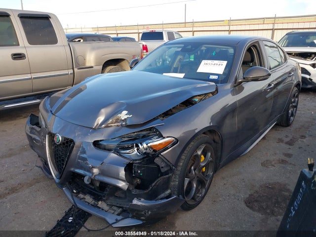 ZARFANBN6K7605590 Alfa Romeo Giulia Ti Sport Carbon Awd
