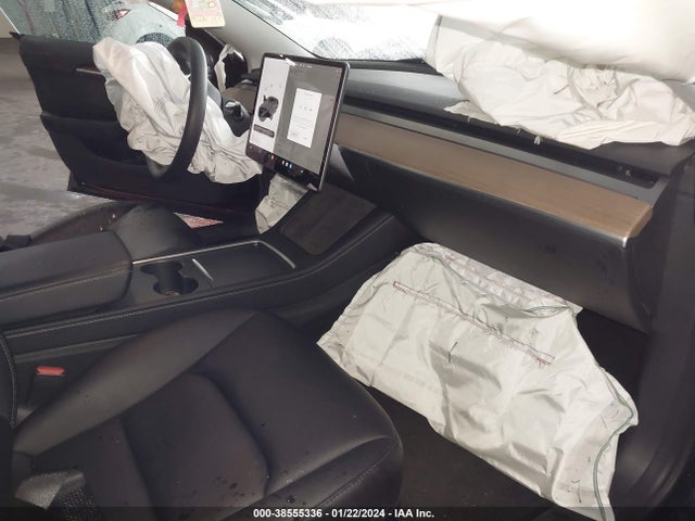 2022 TESLA MODEL 3 5YJ3E1EA3NF137772 Photo 4