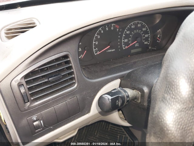 2002 HYUNDAI ELANTRA GLS VIN: KMHDN45D12U325852