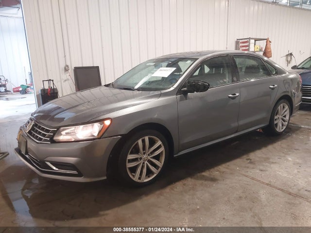 1VWLA7A32KC012371 Volkswagen Passat 2.0t Wolfsburg Edition