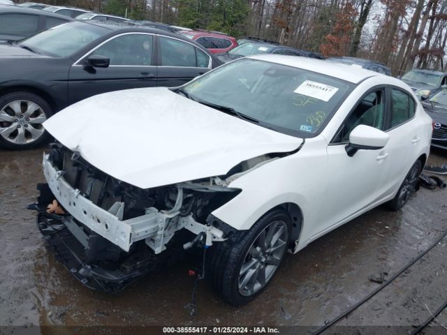 2018 MAZDA MAZDA3 3MZBN1V38JM275212 Photo 1