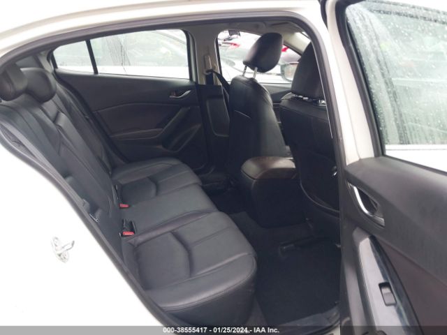 2018 MAZDA MAZDA3 3MZBN1V38JM275212 Photo 7
