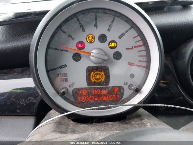 2010 MINI COOPER CLUBMAN WMWML3C59ATX37339 Photo 6