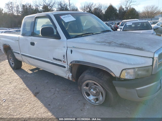 1998 DODGE RAM 1500 ST VIN: 3B7HC12Y5WM215883