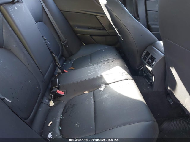 2017 JAGUAR XE SAJAR4BG8HA967393 Photo 7