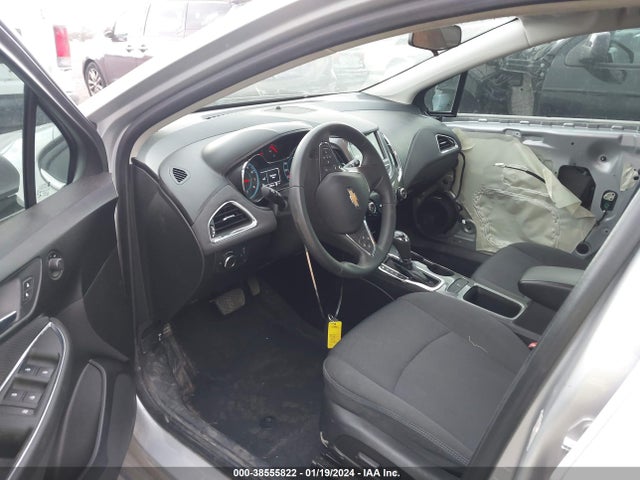 Chevrolet Cruze Lt Auto 2018 3G1BE6SM0JS621481 Image 5