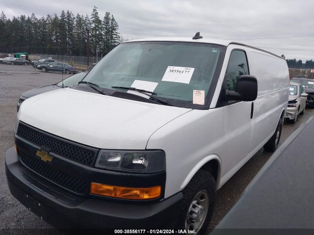 Chevrolet Express 2500 Work Van 2018 1GCWGBFG0J1292511 Image 2