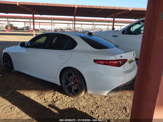 2017 ALFA ROMEO GIULIA ZARFAECN6H7551358 Photo 2