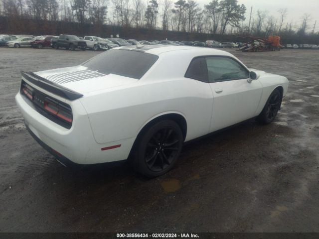 2C3CDZAG3HH501204 Dodge Challenger Sxt Plus