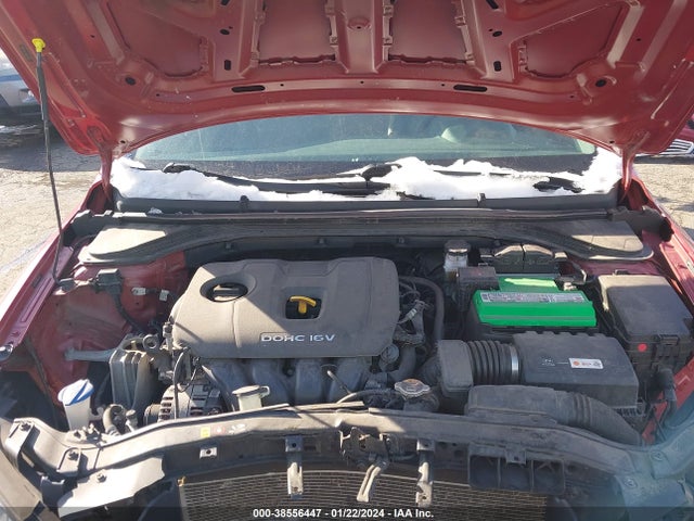 2018 HYUNDAI ELANTRA SE VIN: 5NPD74LF7JH273333