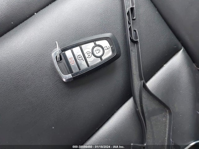 2022 FORD EXPLORER XLT VIN: 1FMSK8DH4NGC04182