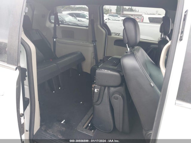 2017 DODGE GRAND CARAVAN SXT VIN: 2C4RDGCG3HR685769