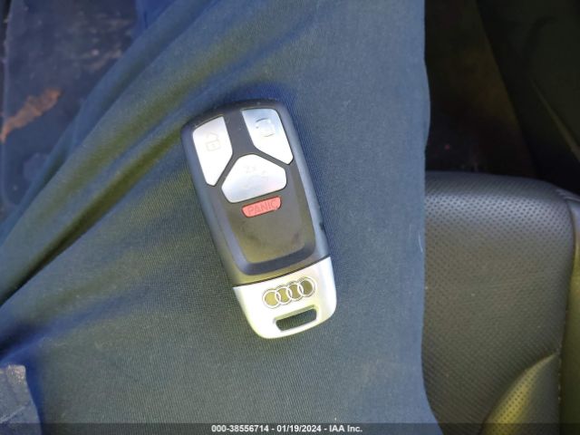 WA1LHAF75KD045277 Audi Q7 45 Premium