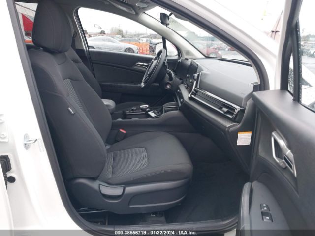 KNDPUCAG8P7083646 KIA Sportage Hybrid Lx