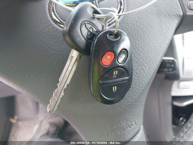 2006 TOYOTA CAMRY SOLARA SLE VIN: 4T1FA38P16U094669