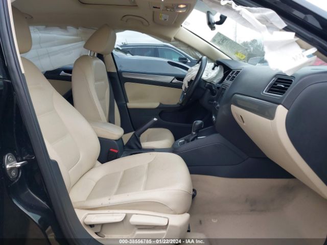 3VWD67AJ3GM328856 Volkswagen Jetta 1.4t Se