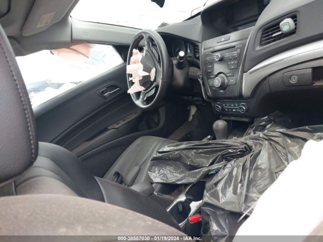 19UDE2F38KA002562 Acura Ilx Standard