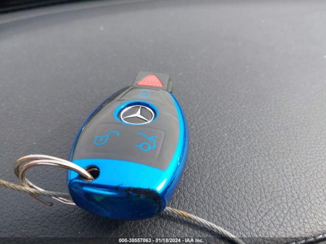 55SWF4JB1GU170992 Mercedes-Benz C 300 Luxury/sport
