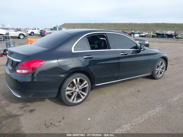 55SWF4JB1GU170992 Mercedes-Benz C 300 Luxury/sport