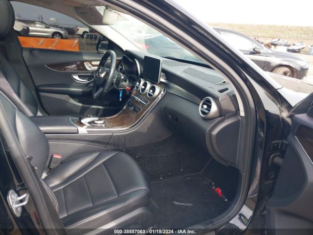 55SWF4JB1GU170992 Mercedes-Benz C 300 Luxury/sport