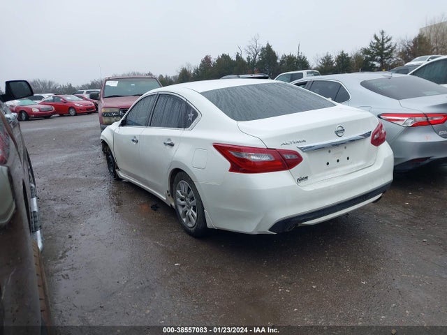 Nissan Altima 2.5 S 2018 1N4AL3AP2JC264948 Image 3