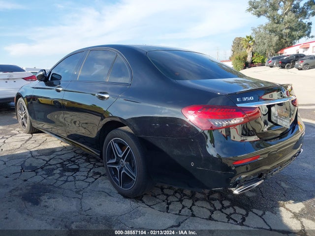 Mercedes-Benz E 350 2022 W1KZF8DB2NB097462 Image 3