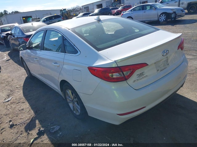 Hyundai SONATA SE 2015 5NPE24AF0FH016219 Image 3