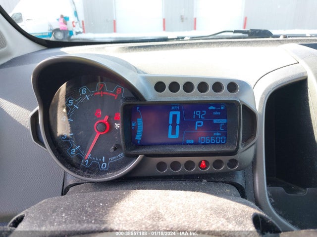 Chevrolet Sonic Lt Auto 2014 1G1JC6SH2E4150895 Image 7