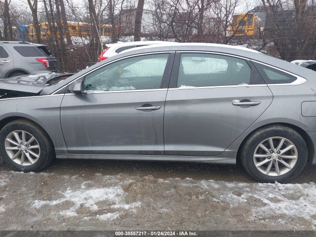 Hyundai SONATA SE 2018 5NPE24AF6JH706498 Image 14