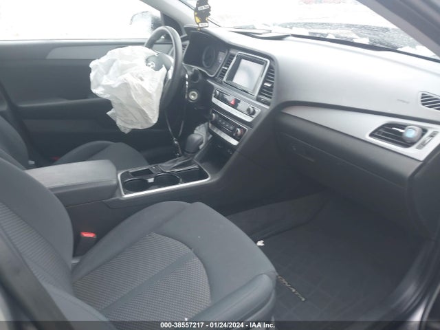 Hyundai SONATA SE 2018 5NPE24AF6JH706498 Image 5