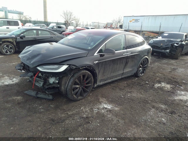Tesla Model X 60d/p100d/p90d 2016 5YJXCAE40GF001250 Image 2