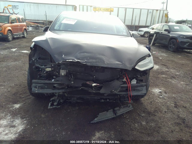 Tesla Model X 60d/p100d/p90d 2016 5YJXCAE40GF001250 Image 6