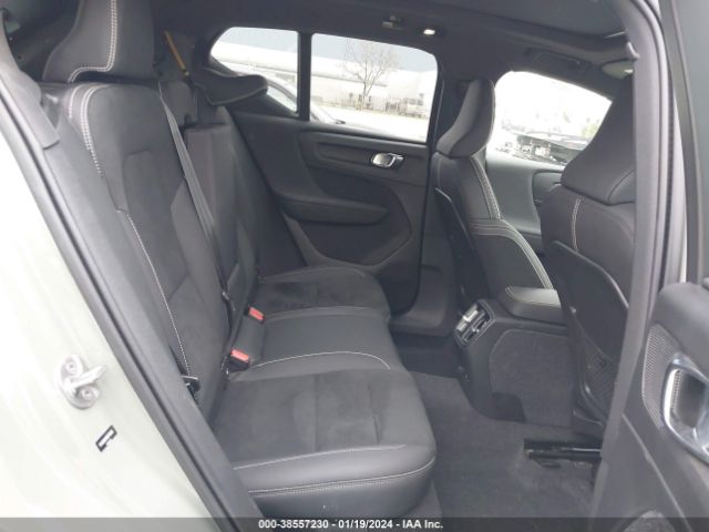 2022 VOLVO XC40 RECHARGE PURE ELECTRIC YV4ED3UR9N2718305 Photo 7