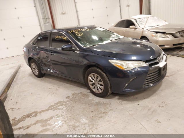 2016 4T4BF1FK3GR530456 main image