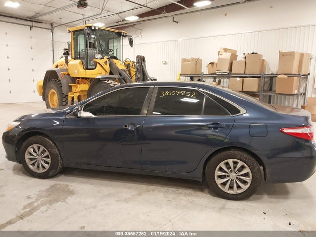 Toyota CAMRY LE 2016 4T4BF1FK3GR530456 Image 15