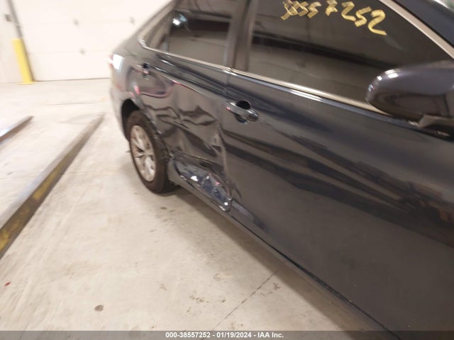 Toyota CAMRY LE 2016 4T4BF1FK3GR530456 Image 6