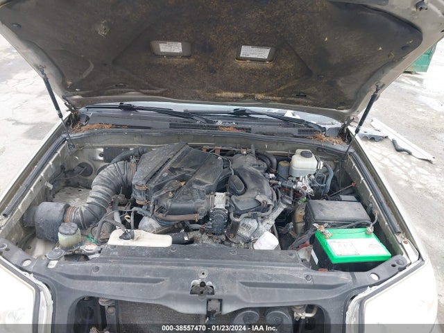 2005 TOYOTA 4RUNNER SR5 V6 VIN: JTEBU14R058050607