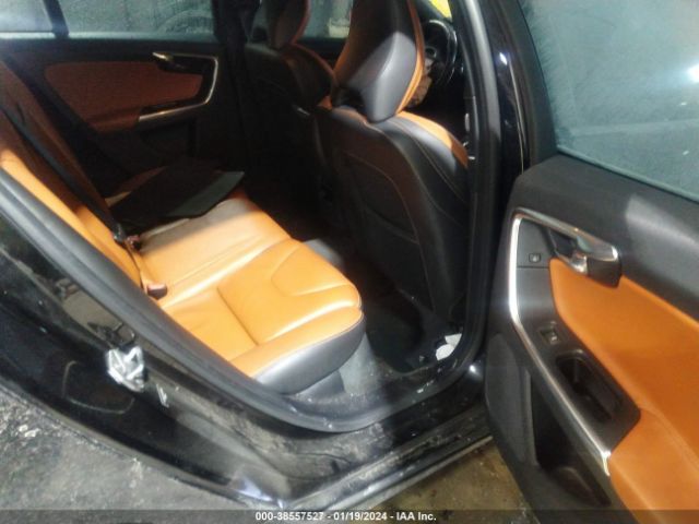YV140MELXH1368469 Volvo V60 T5 Dynamic