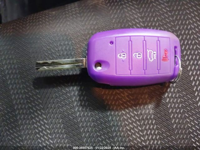 KNDPMCAC7K7612882 KIA Sportage Lx