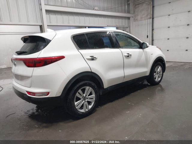 KNDPMCAC7K7612882 KIA Sportage Lx