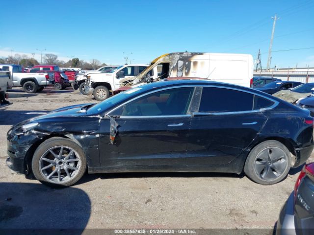 5YJ3E1EA3JF040789 Tesla Model 3 Long Range/mid Range