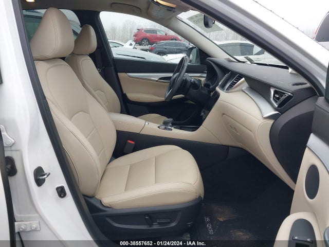 3PCAJ5M30LF102178 Infiniti Qx50 Luxe Awd